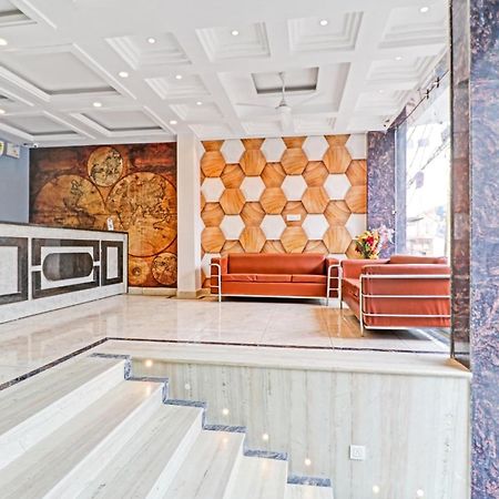 Townhouse Tark Inn Új-Delhi Kültér fotó